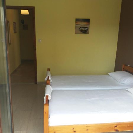 P.A.G Apartments Nea Roda Exterior foto