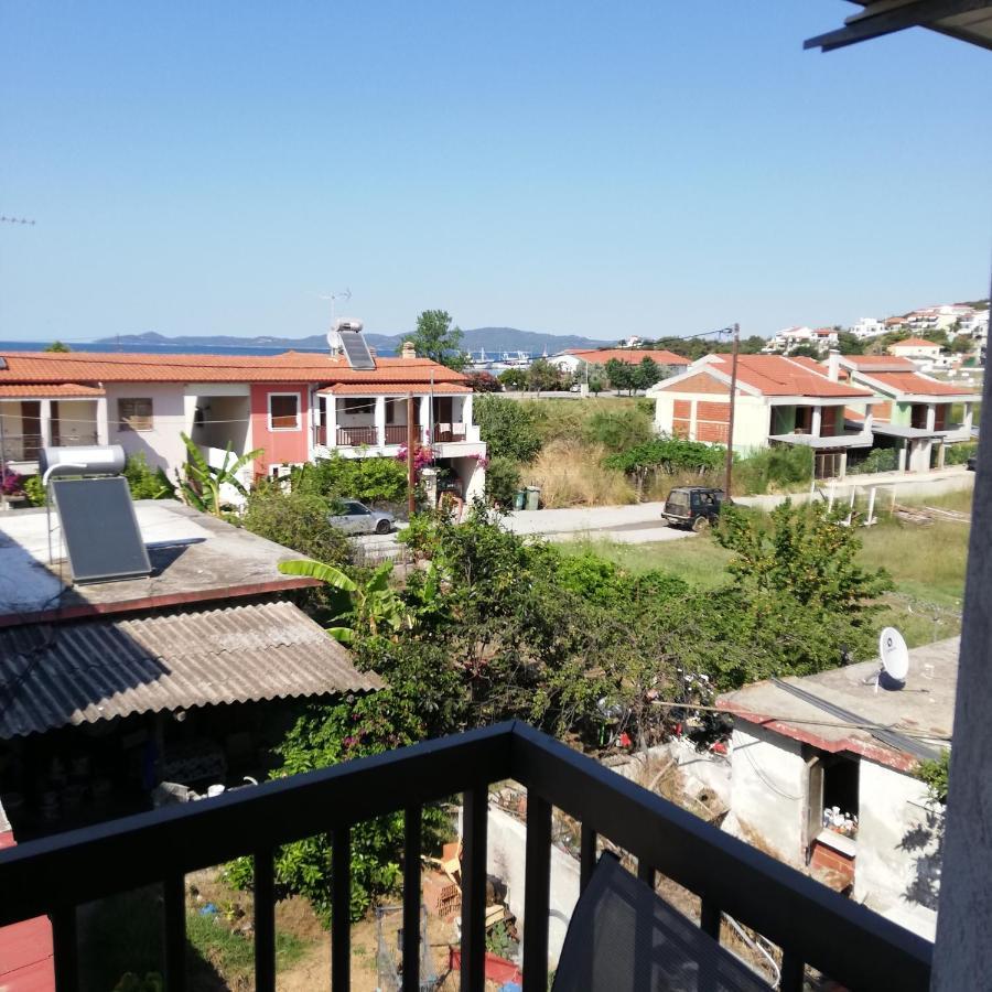 P.A.G Apartments Nea Roda Exterior foto