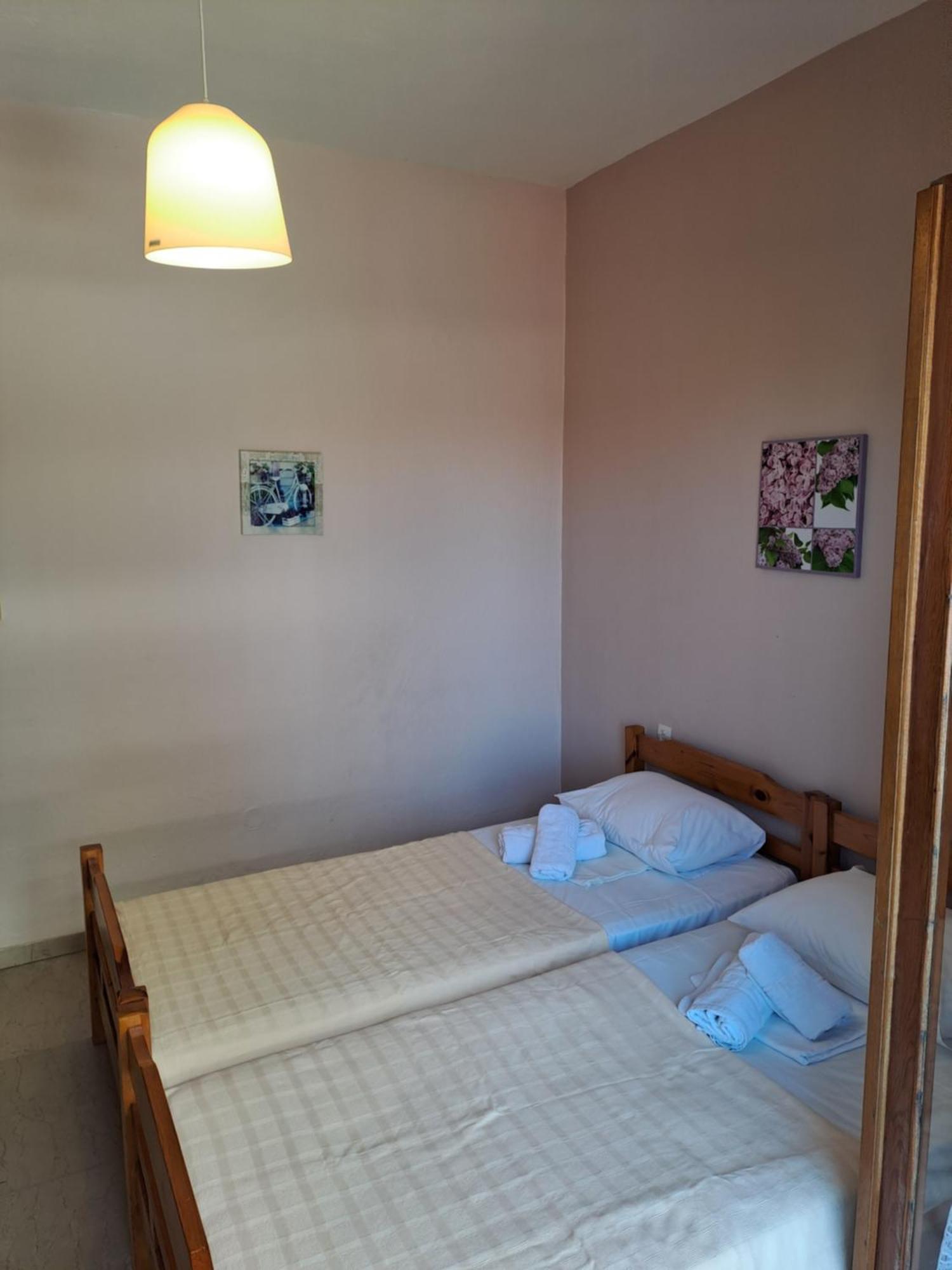 P.A.G Apartments Nea Roda Quarto foto